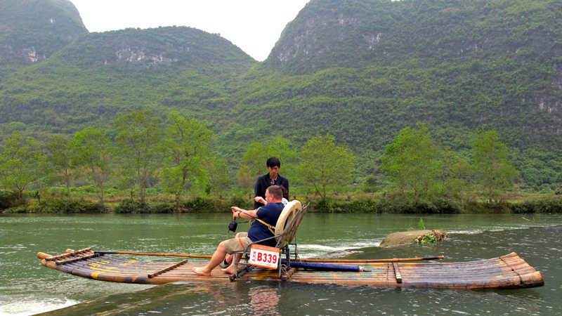 2017-04-10_113216 china-2017.jpg -                                Yangshuo - Bambusflofahrt Yulong-Fluss
